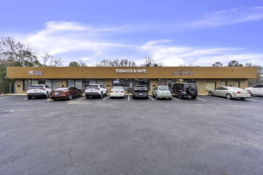 More Photos Of 110 E Butler Rd, Mauldin Unknown For Lease