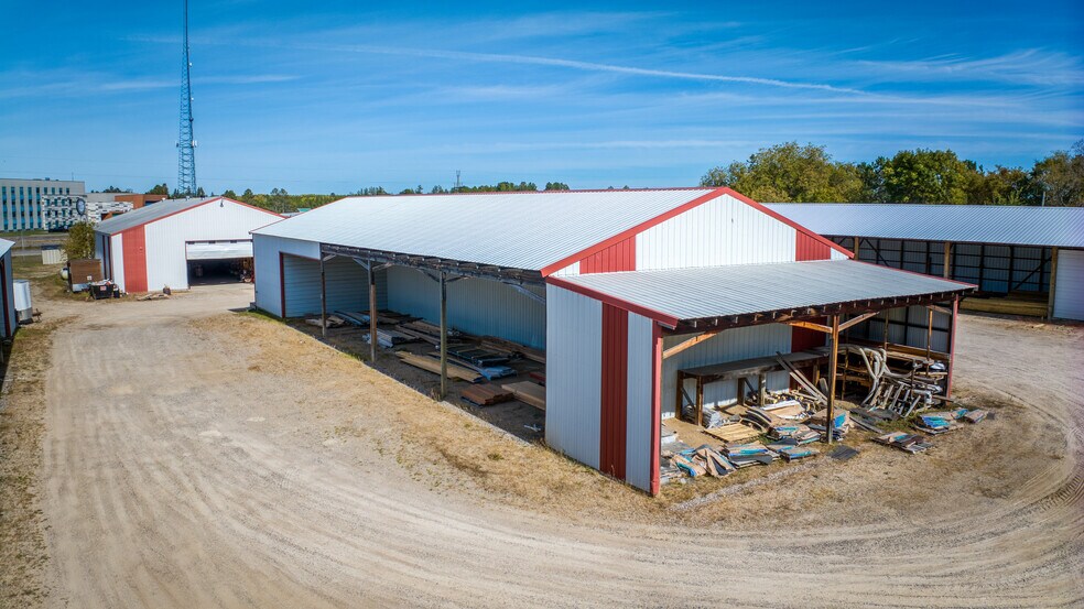 More Photos Of 6259 Lower Cass Frontage Rd, Cass Lake Freestanding For Sale