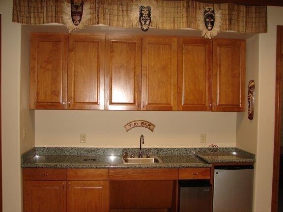 More Photos Of 101 Tiki Dr, Tiki Island Office Residential For Lease