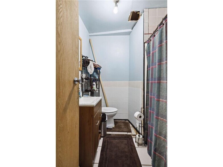 More Photos Of 2110 1st Ave S, Minneapolis Apartments For Sale