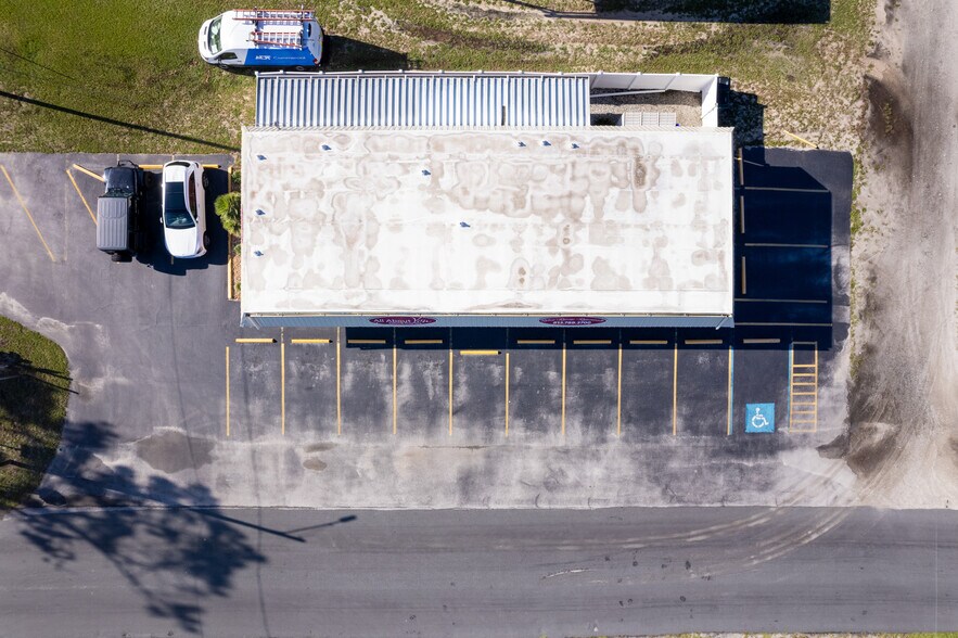 More Photos Of 38010 15th Ave, Zephyrhills Freestanding For Sale