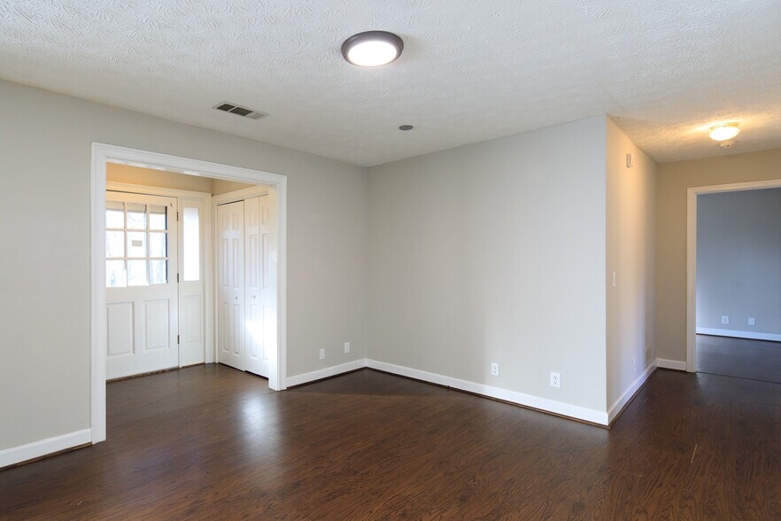 More Photos Of 3890 Steve Tate Rd, Marble Hill Office Residential For Sale