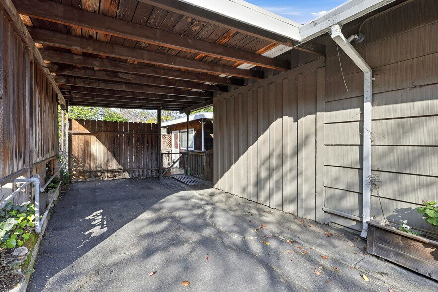 More Photos Of 834 Meadowsweet Dr, Corte Madera Multifamily For Sale