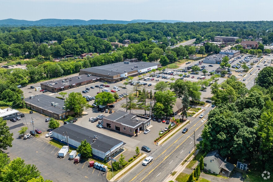 More Photos Of 2-88 N Main St, New City Unknown For Lease