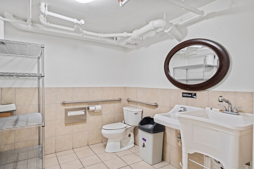 More Photos Of 1010 Commercial St, San Carlos Research And Development For Lease