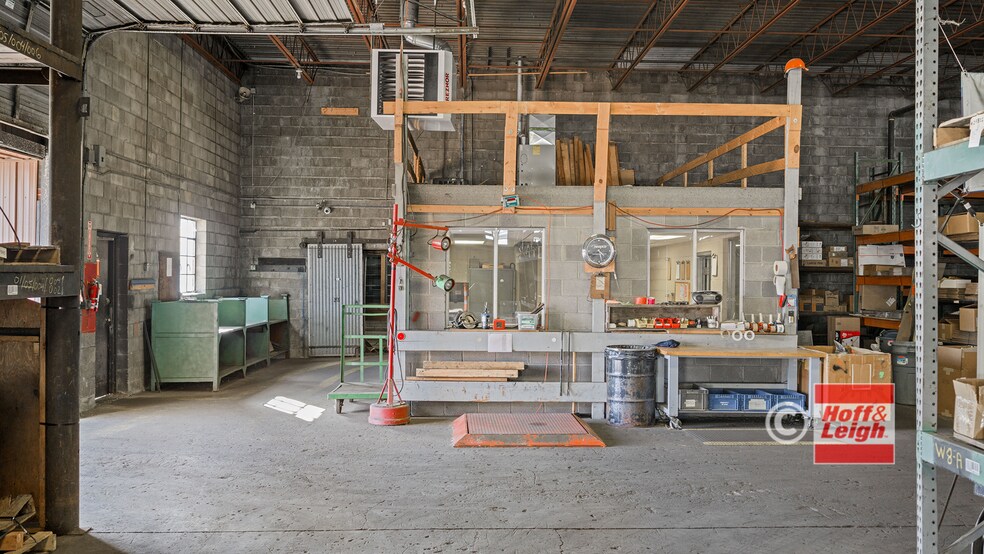 More Photos Of 3417 E Waterloo Rd, Akron Warehouse For Sale