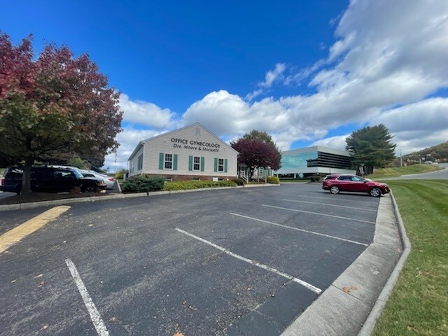 More Photos Of 5100 Bernard Dr, Roanoke Medical For Sale