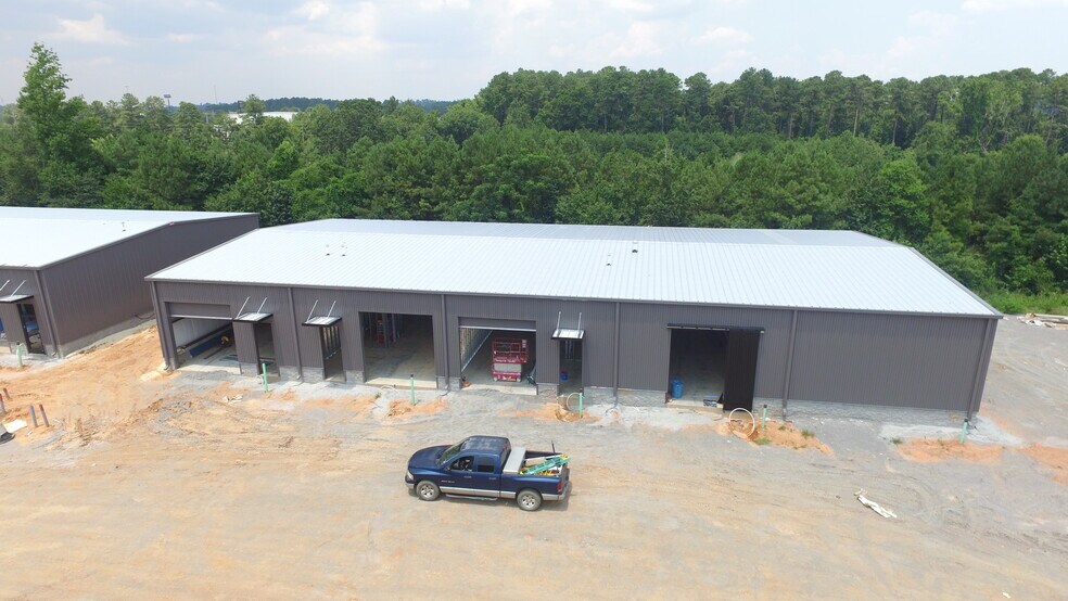 More Photos Of 135 Trade Center Court, Augusta Warehouse For Lease