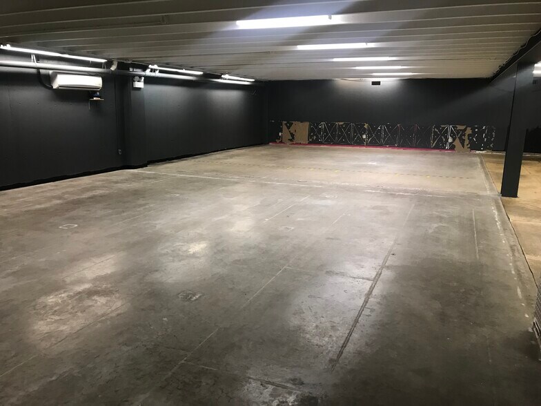 More Photos Of 330 N Reading Rd, Ephrata Unknown For Lease