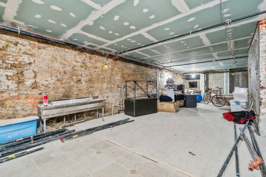 More Photos Of 241-243 Chestnut St, Philadelphia Apartments For Sale