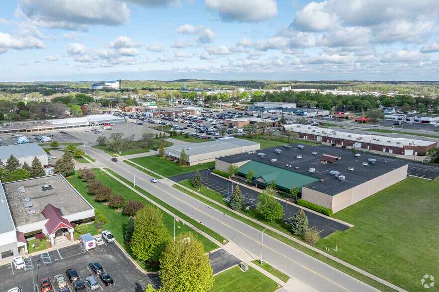 More Photos Of 2973 Dormax St SW, Grandville Manufacturing For Lease