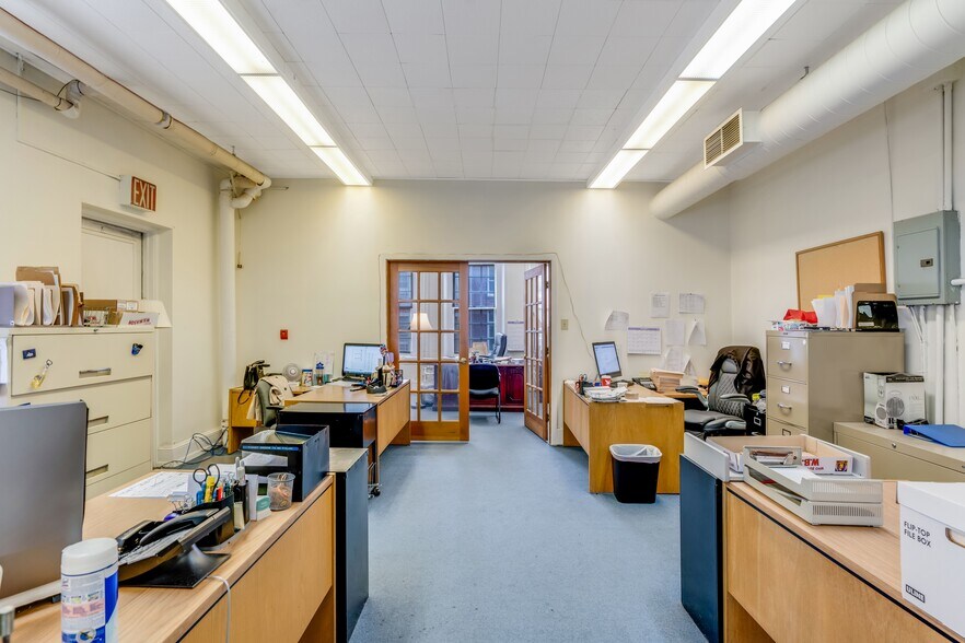 More Photos Of 115 Chestnut St, Philadelphia Office For Lease