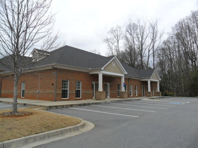 Primary Photo Of 200 Eagles Nest Dr, Canton Medical For Lease