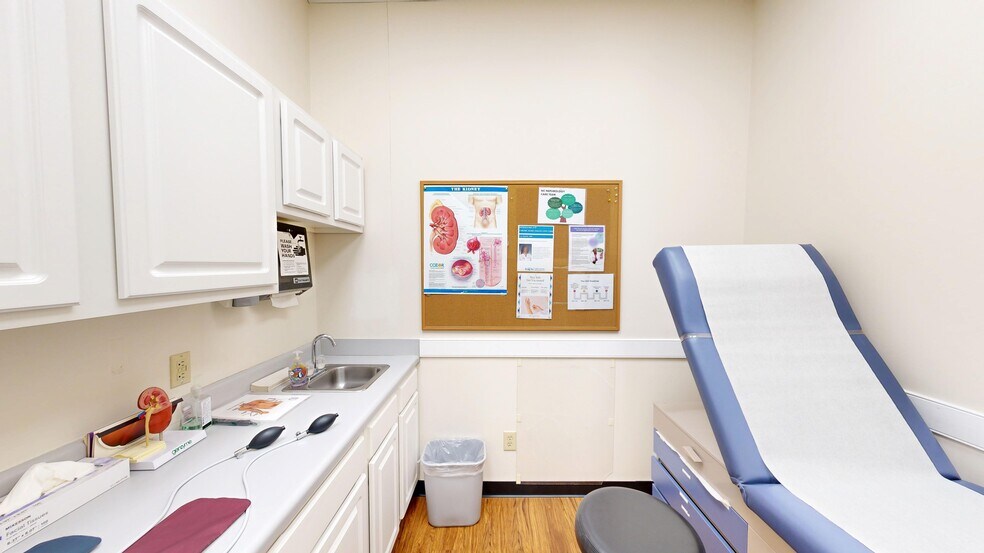 More Photos Of 216 N Bickett Blvd, Louisburg Medical For Lease