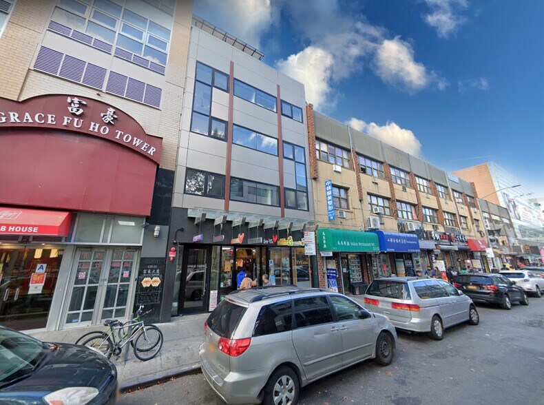 More Photos Of 135-15 40th Rd, Flushing Medical For Lease