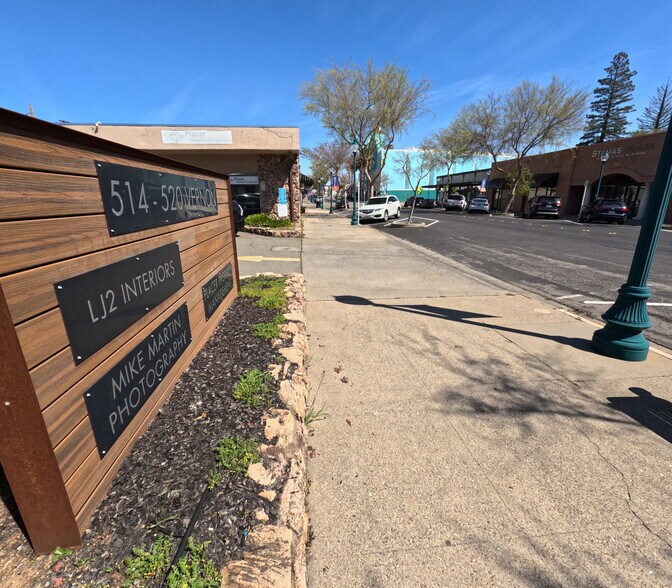 Primary Photo Of 514 Vernon St, Roseville Storefront For Lease
