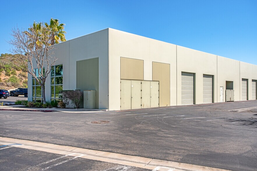 More Photos Of 2355 La Mirada Dr, Vista Warehouse For Sale