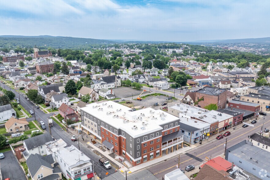 More Photos Of 222 E Drinker St, Dunmore Apartments For Sale