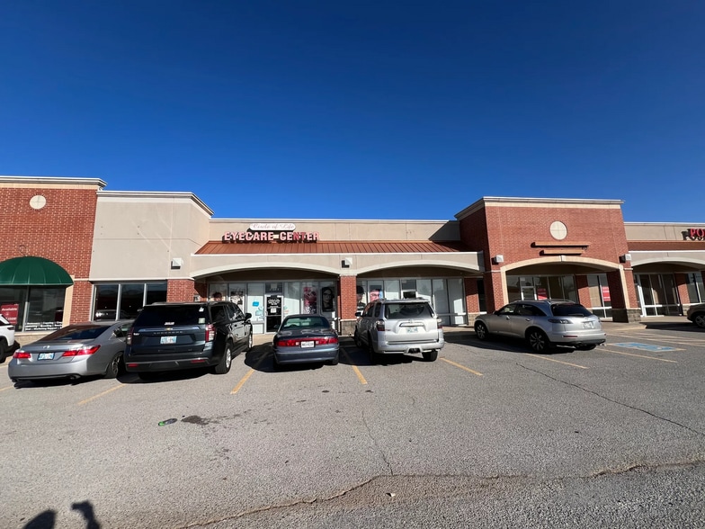 More Photos Of 7109 W Hefner Rd, Oklahoma City Freestanding For Lease