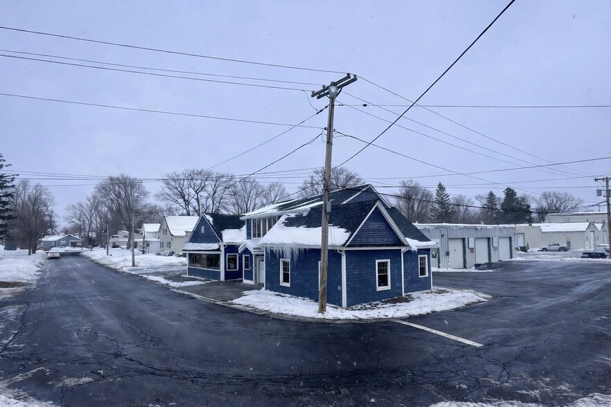 More Photos Of 15 Martin St, Webster Flex For Lease