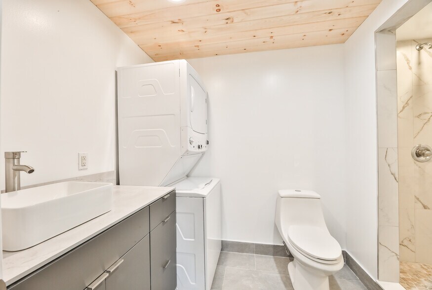 More Photos Of 19 Palsgraf Ct., Elka Park Showroom For Sale