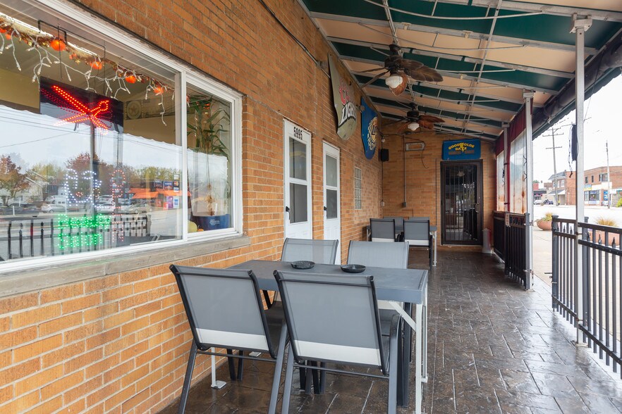More Photos Of 6001 State Rd, Parma Restaurant For Sale