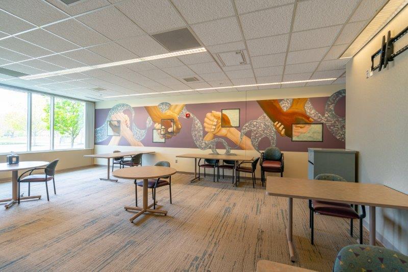 More Photos Of 5400 New Albany Rd, New Albany Office For Lease