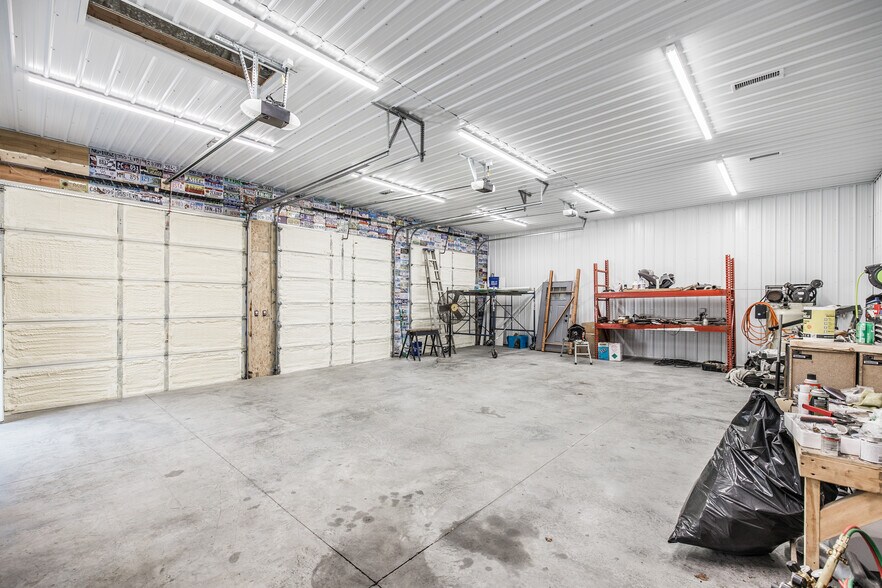 More Photos Of 5850 Clarksville Pike, Joelton Showroom For Sale