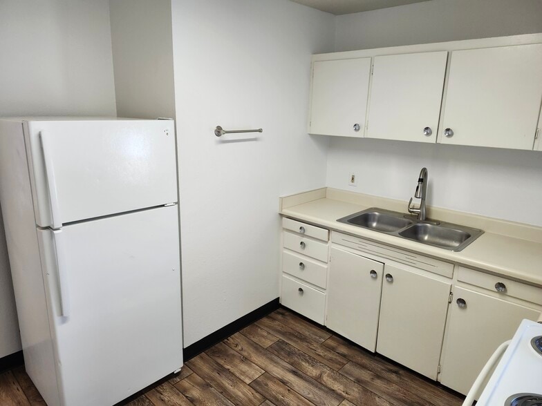More Photos Of 3925 E 9th Ave, Anchorage Multifamily For Sale
