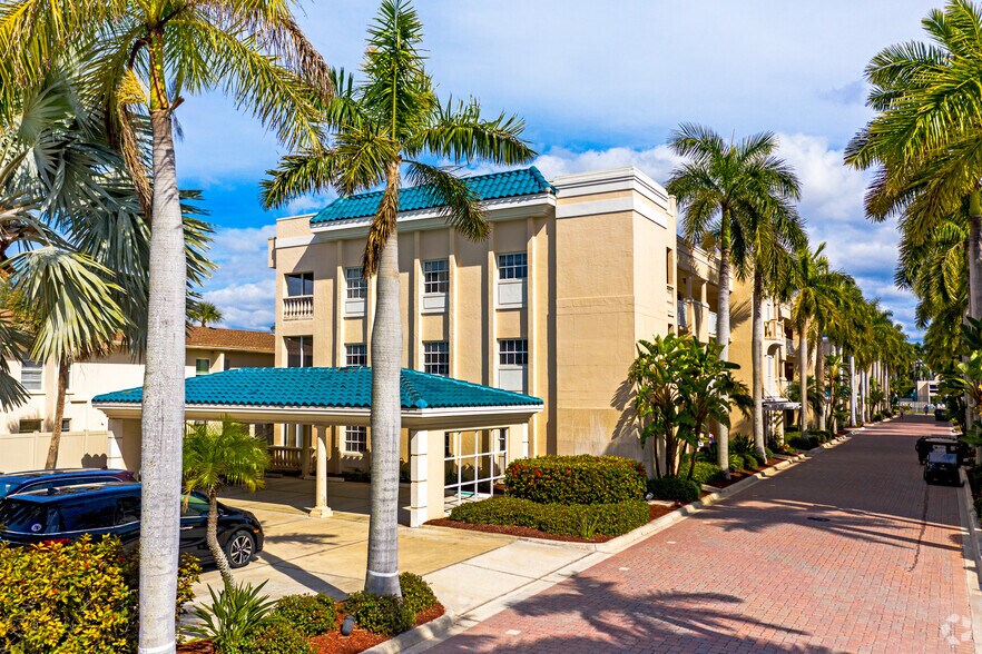 More Photos Of 5966 Midnight Pass Rd, Sarasota Hotel For Sale