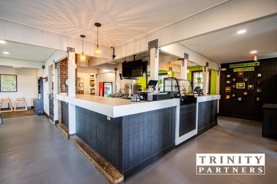 More Photos Of 117 Spears Creek Church Rd, Elgin General Retail For Sale