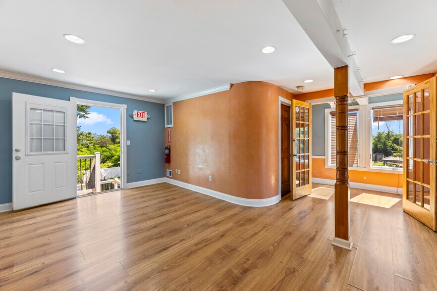 More Photos Of 5 John St, Old Bridge Marina For Sale