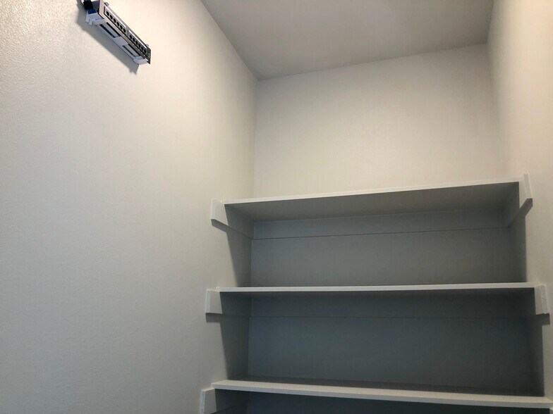 More Photos Of 1312 W Exchange Pky, Allen Medical For Lease