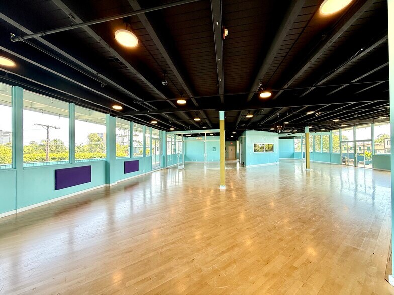 More Photos Of 2929 Washington Blvd, Marina del Rey Loft Creative Space For Lease