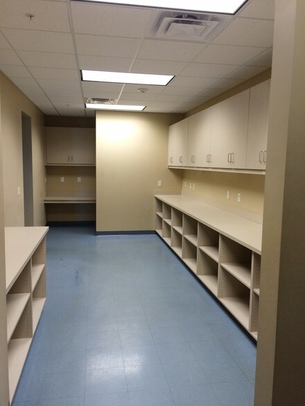 More Photos Of 1838 Sir Tyler Dr, Wilmington Office For Lease