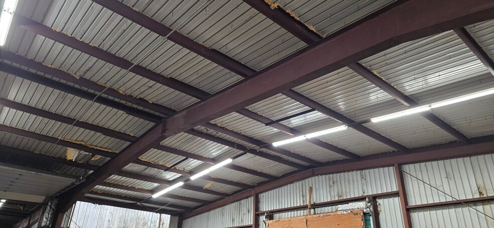 More Photos Of 2410 Erie Blvd E, Syracuse Freestanding For Lease