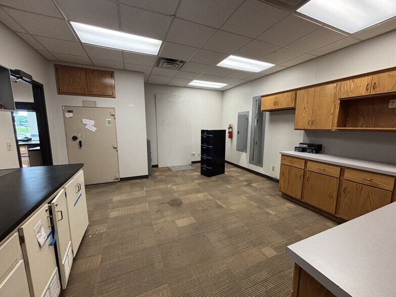 More Photos Of 115 US-64 W, Alma Loft Creative Space For Sale