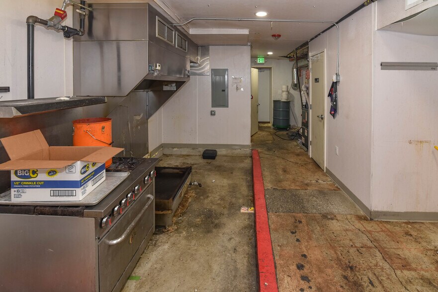 More Photos Of 2-4 E Preston St, Baltimore Apartments For Sale
