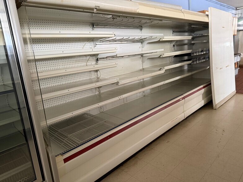 More Photos Of 156 S Flynn Rd, Westville Storefront For Lease
