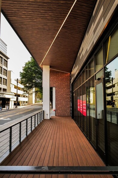 More Photos Of 100 West Third St, Charlotte General Retail For Lease