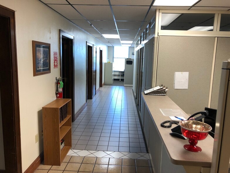 More Photos Of 2830 Cleveland Ave NW, Canton Warehouse For Lease