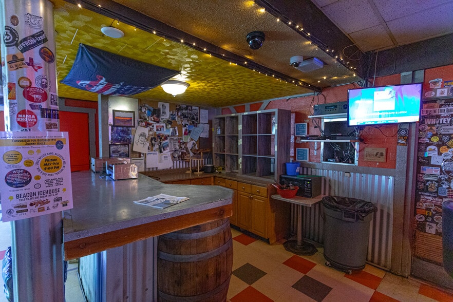More Photos Of 1349 13th Ave SW, Great Falls Bar For Sale