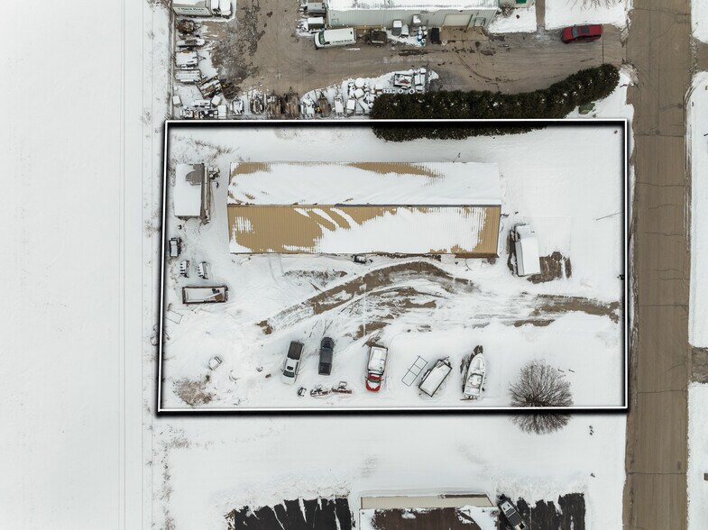 More Photos Of 600 Nathan Ln, Elkhorn Industrial For Lease