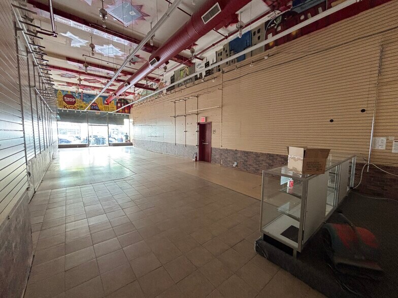 More Photos Of 4 W 125th St, New York Office For Sale