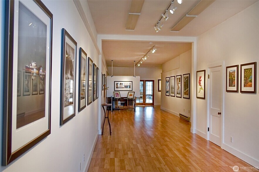 More Photos Of 112 1st Ave S, Ilwaco Storefront For Sale