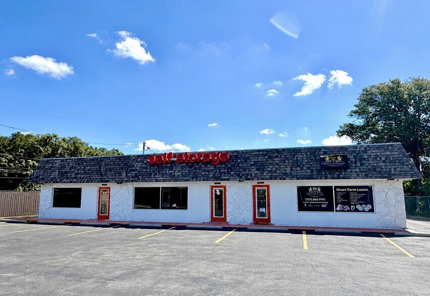 More Photos Of 3816-3820 Grand Blvd, New Port Richey Unknown For Lease