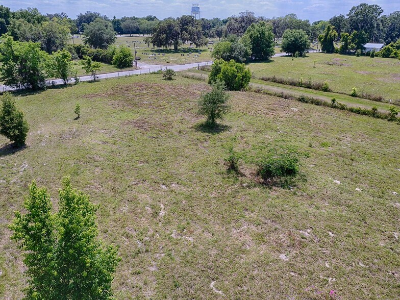 More Photos Of E Park St, Center Hill Land For Sale