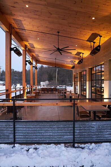 More Photos Of 261 Tinker St, Woodstock Restaurant For Sale