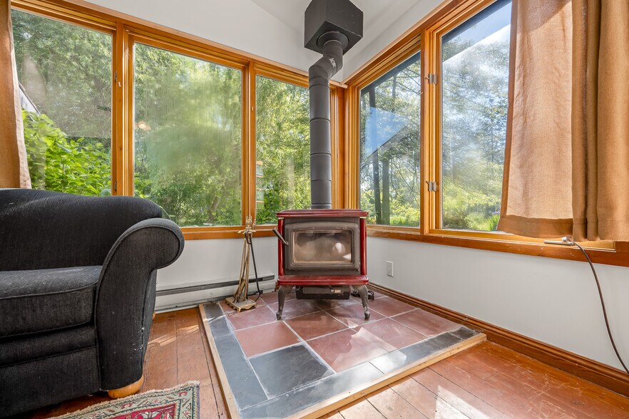 More Photos Of 1885 Central Rd, Hornby Island Land For Sale