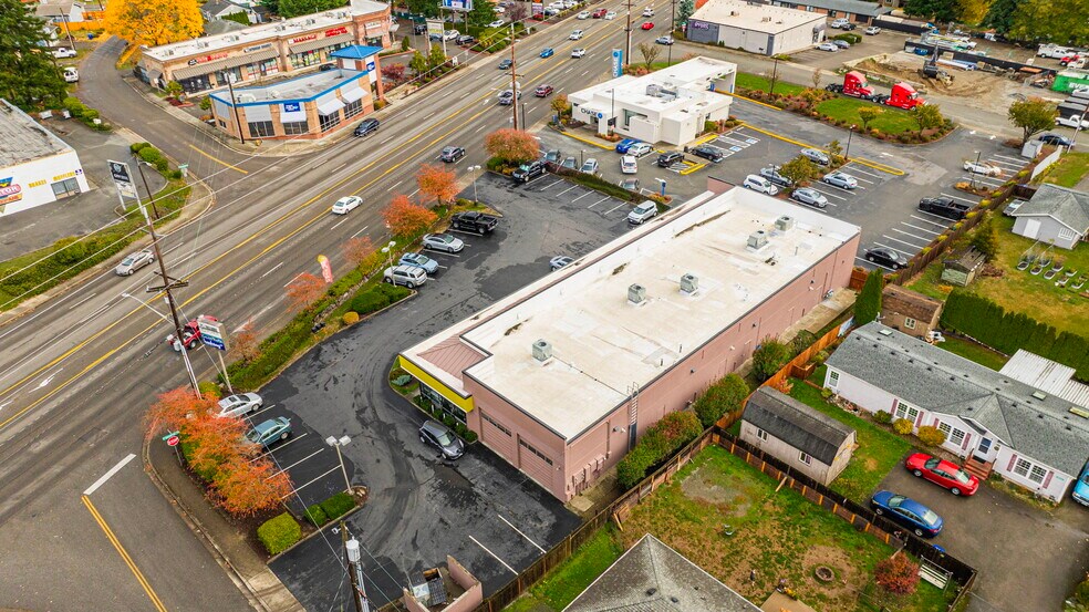 More Photos Of 10 SE Everett Mall Way, Everett General Retail For Lease